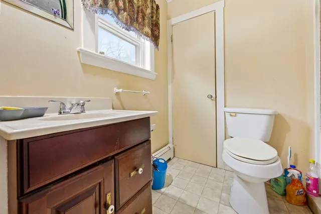 $229,000 | 905 Wiscasset Road, Pittston, ME 04345