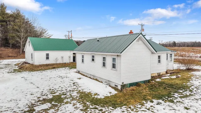 $229,000 | 905 Wiscasset Road, Pittston, ME 04345