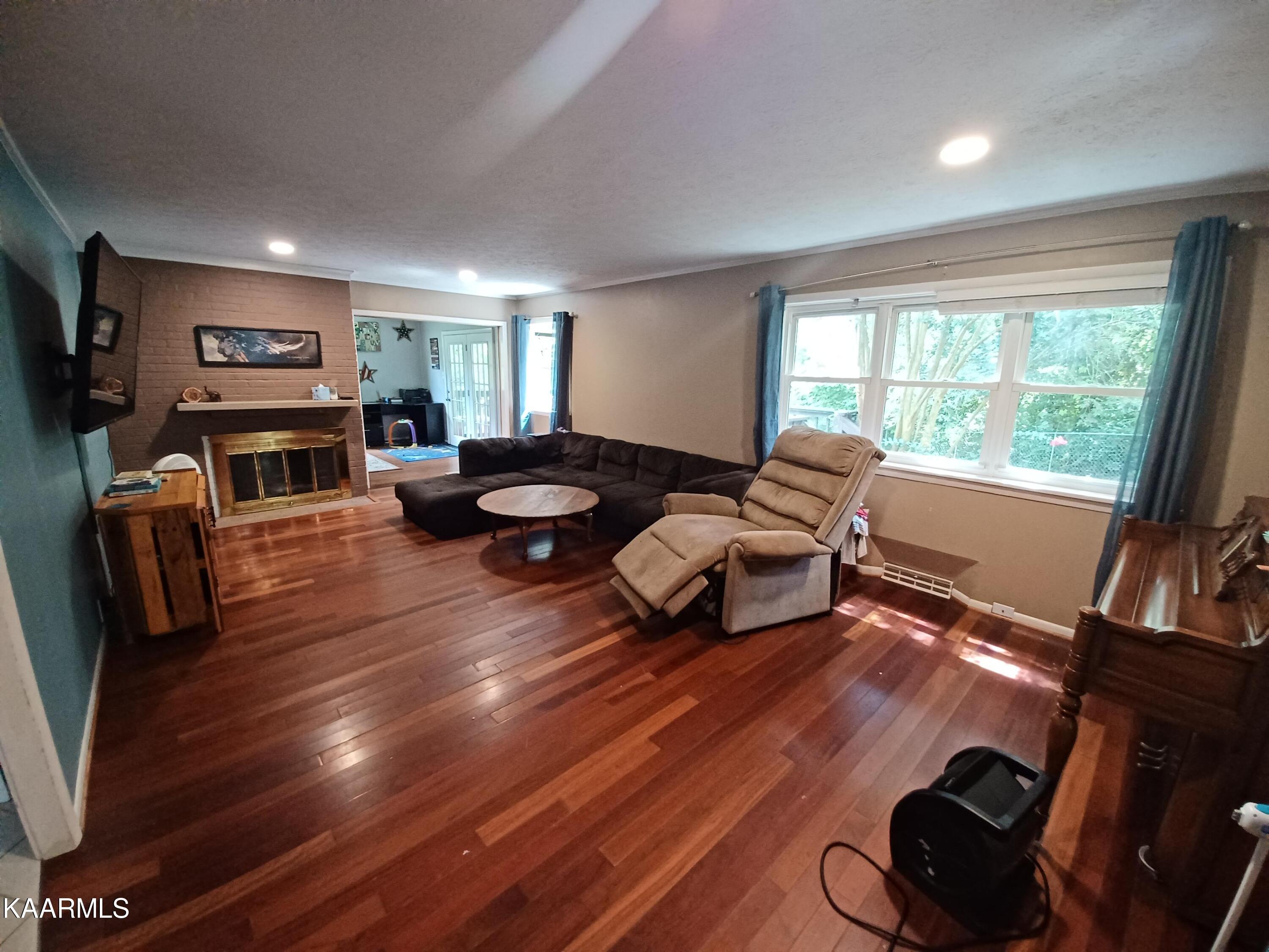 Large Living Room