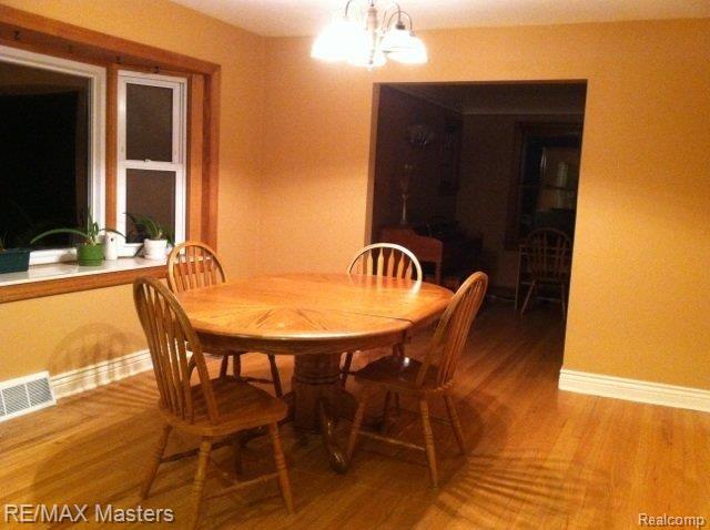 23873 Merriman Road New Boston, MI 48164 - Photo 5 of 9 Dining room.jpg