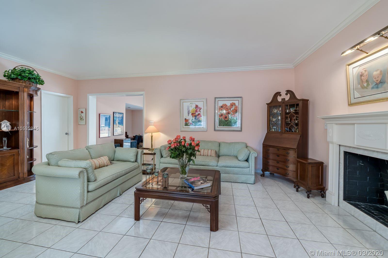 3724 Pine Tree Drive Miami Beach, FL 33140 - Photo 2 of 17