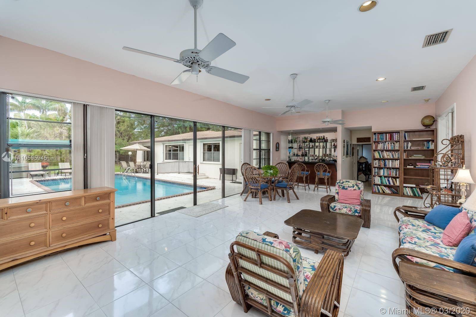 3724 Pine Tree Drive Miami Beach, FL 33140 - Photo 8 of 17