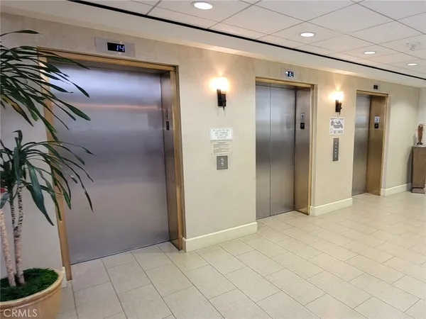 $750,000 | 1310 East Ocean Boulevard, Unit 905, Long Beach, CA 90802