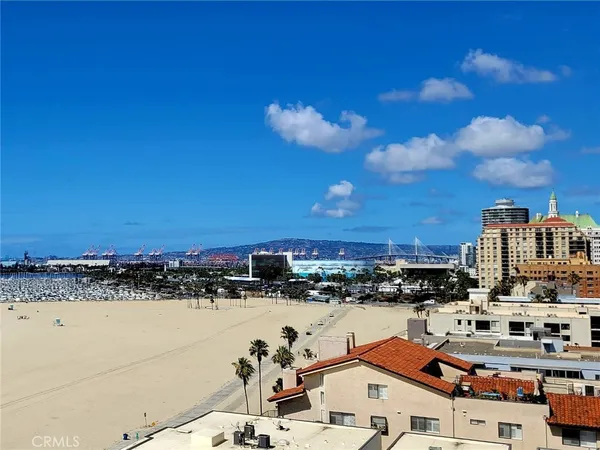 $750,000 | 1310 East Ocean Boulevard, Unit 905, Long Beach, CA 90802