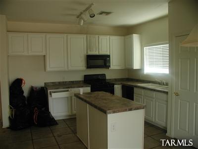 3656 East Fox Trotter Road Tucson, AZ 85739 - Photo 6 of 10