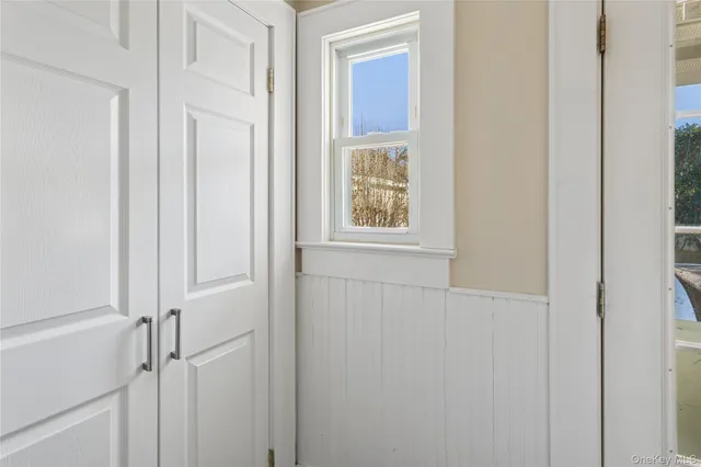 $699,999 | 15 North Oceanside Road, Rockville Centre, NY 11570