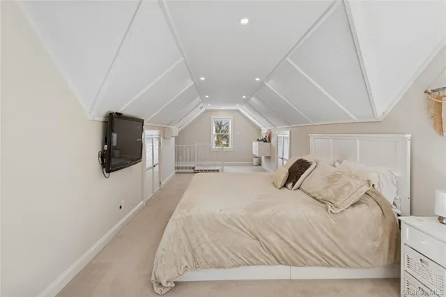 $699,999 | 15 North Oceanside Road, Rockville Centre, NY 11570