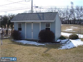 10 Croyden Road Newark, DE 19702 - Photo 7 of 8 Exterior Back