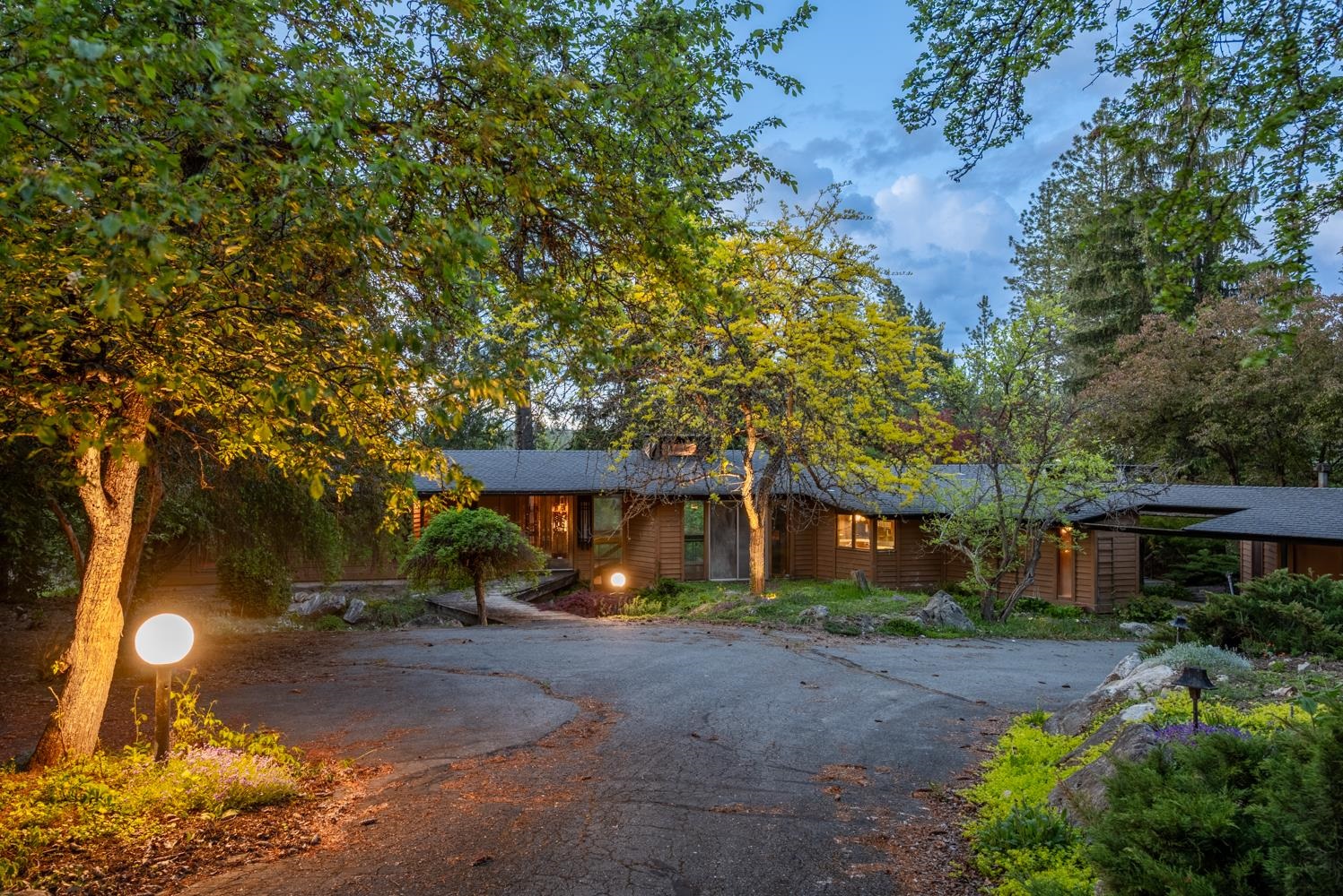 12515 East Apache Pass Road Spokane, WA 99206 - Photo 8 of 31 Gallery Image 8