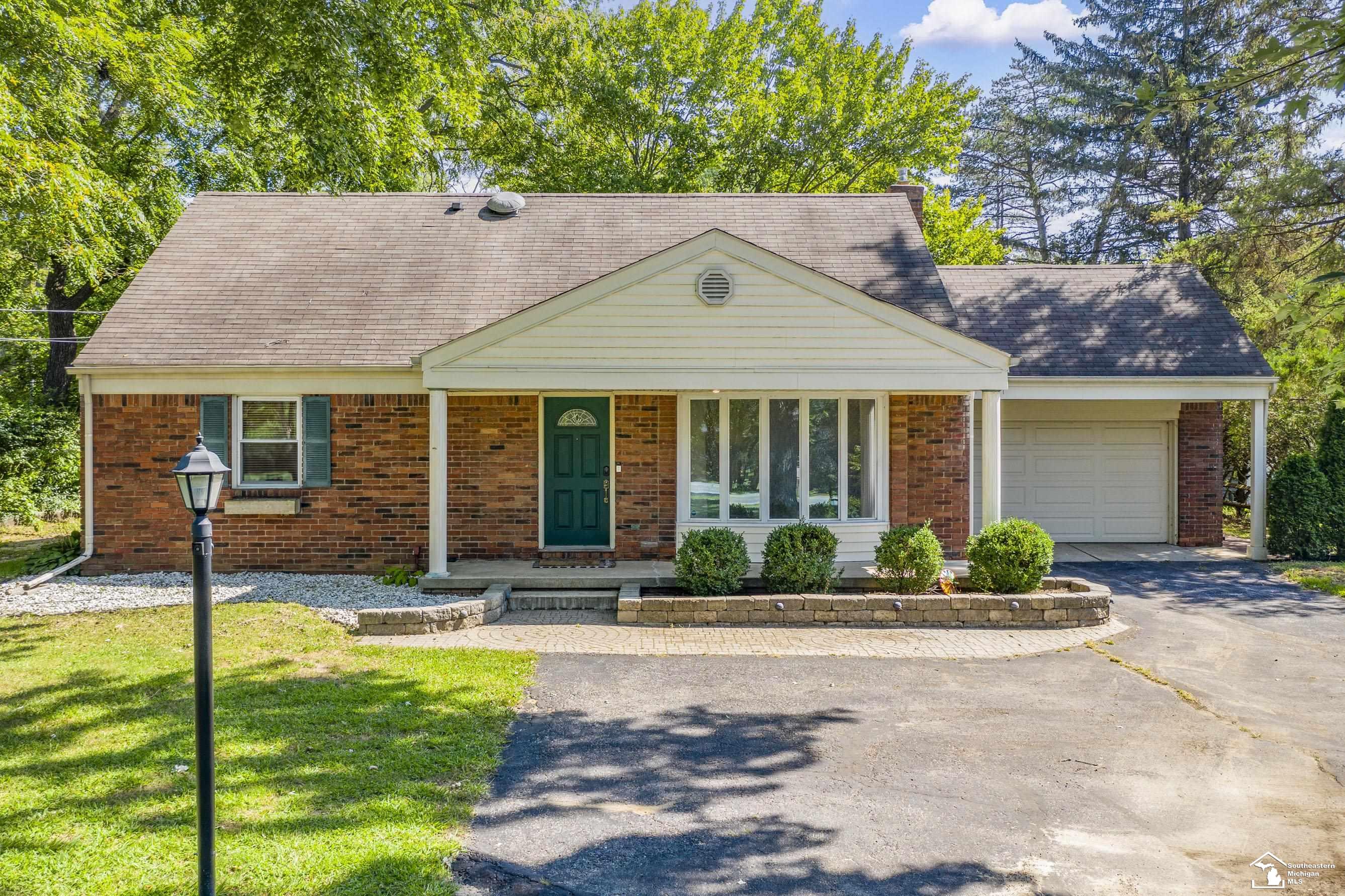 6716 Douglas Road Lambertville, MI 48144 - Photo 1 of 47 Gallery Image 1