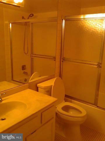 1800 Old Meadow Road, Unit 1204 McLean, VA 22102 - Photo 10 of 12 Bath (Master)