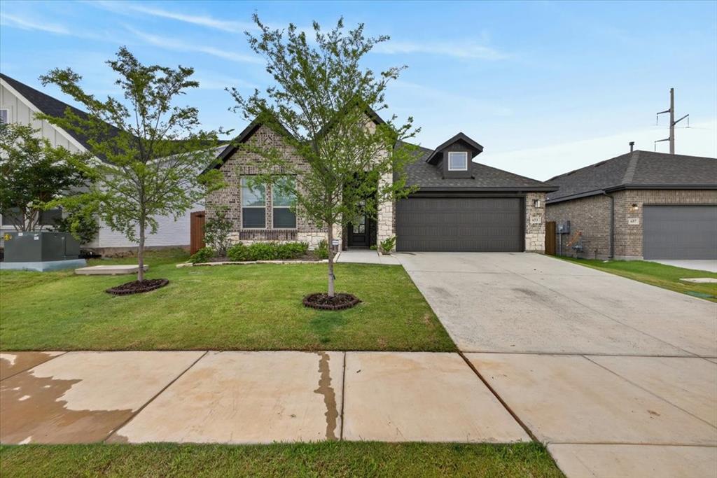 653 Godley Ranch Godley, TX 76044 - Photo 2 of 35 a front view of house with yard