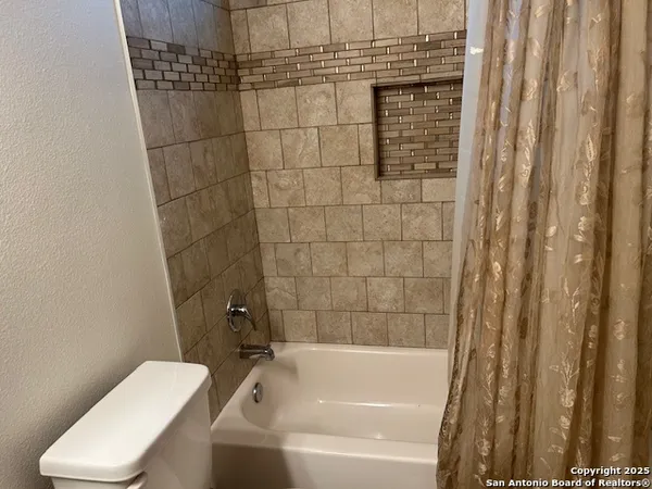 $1,750 | 17 Ernest, Boerne, TX 78006