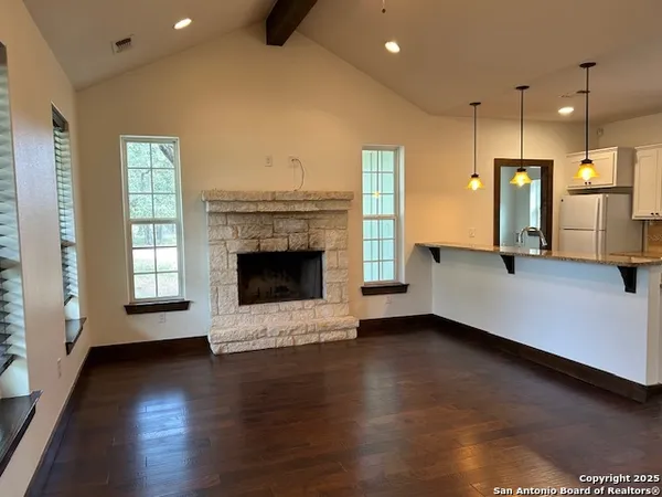 $1,750 | 17 Ernest, Boerne, TX 78006