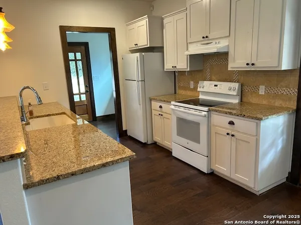 $1,750 | 17 Ernest, Boerne, TX 78006