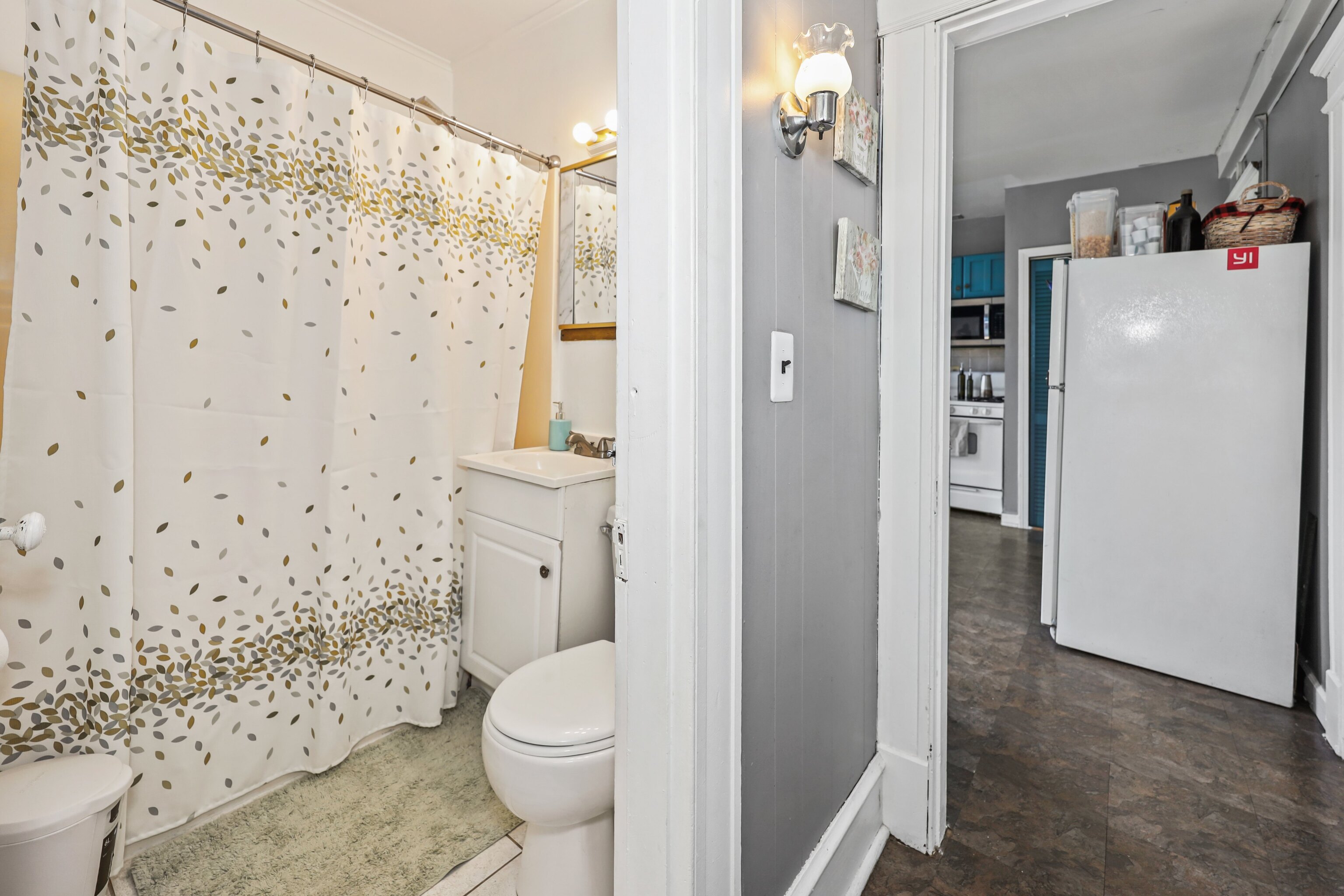 62 Poplar Street Waterbury, CT 06708 - Photo 14 of 23 a bathroom with a toilet and a shower