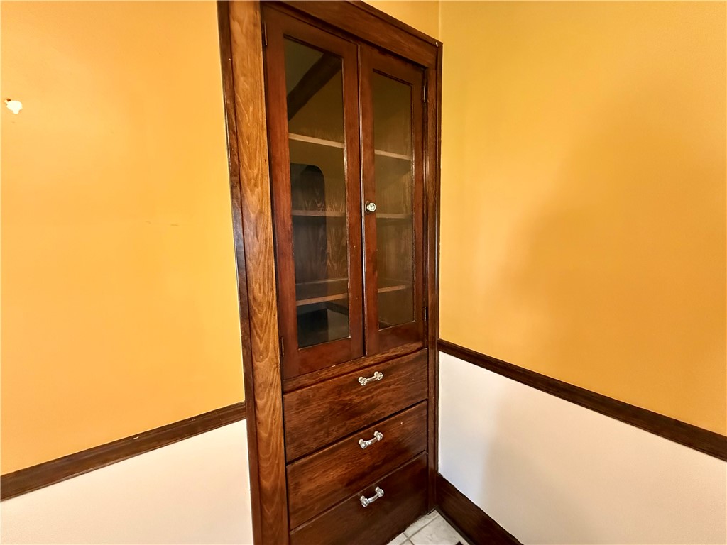 245 East Pierson Avenue Decatur, IL 62526 - Photo 7 of 27