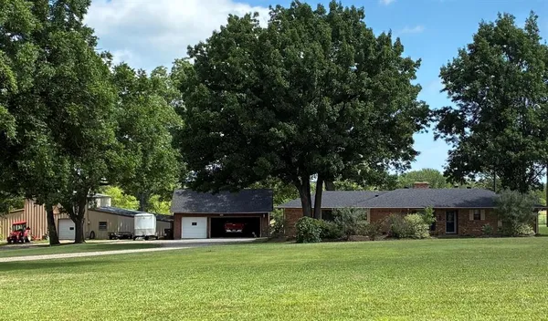 $998,000 | 4877 Farm To Market 84, Denison, TX 75020