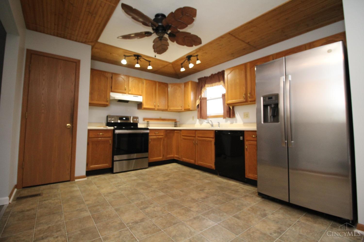 5372 Alert New London Road Hamilton, OH 45013 - Photo 4 of 21 Gallery Image 4