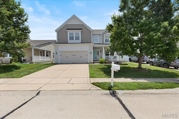 $439,900 | 1744 Briarmanor Drive, Lake St. Louis, MO 63367