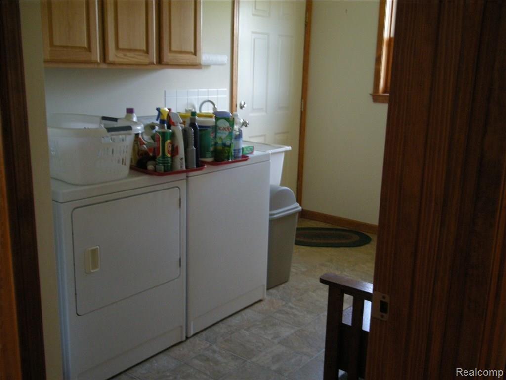 6805 West Hayner Road Fowlerville, MI 48836 - Photo 8 of 12
