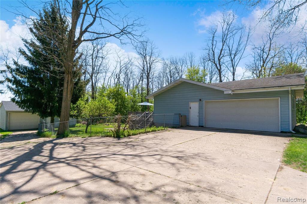 16355 Whitaker Road Linden, MI 48451 - Photo 30 of 31