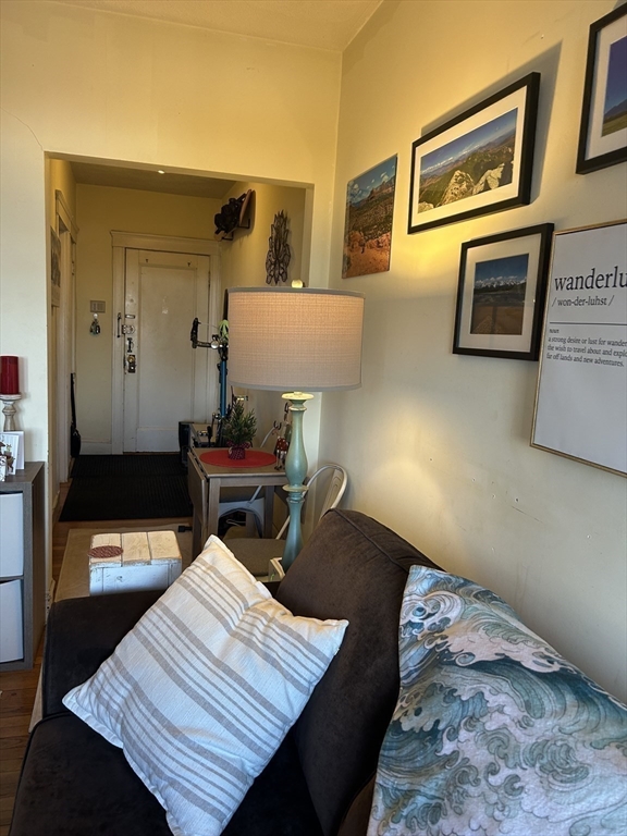 2039 Commonwealth Avenue, Unit 8 Boston, MA 02135 - Photo 15 of 37