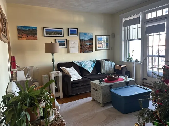 $2,050 | 2039 Commonwealth Avenue, Unit 8, Boston, MA 02135