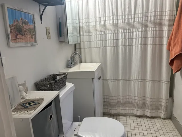 $2,050 | 2039 Commonwealth Avenue, Unit 8, Boston, MA 02135