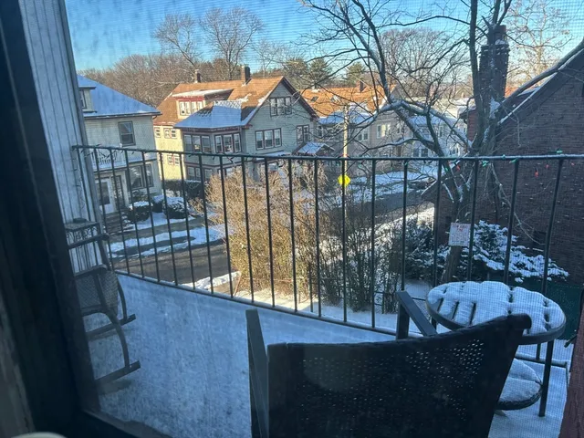 $2,050 | 2039 Commonwealth Avenue, Unit 8, Boston, MA 02135