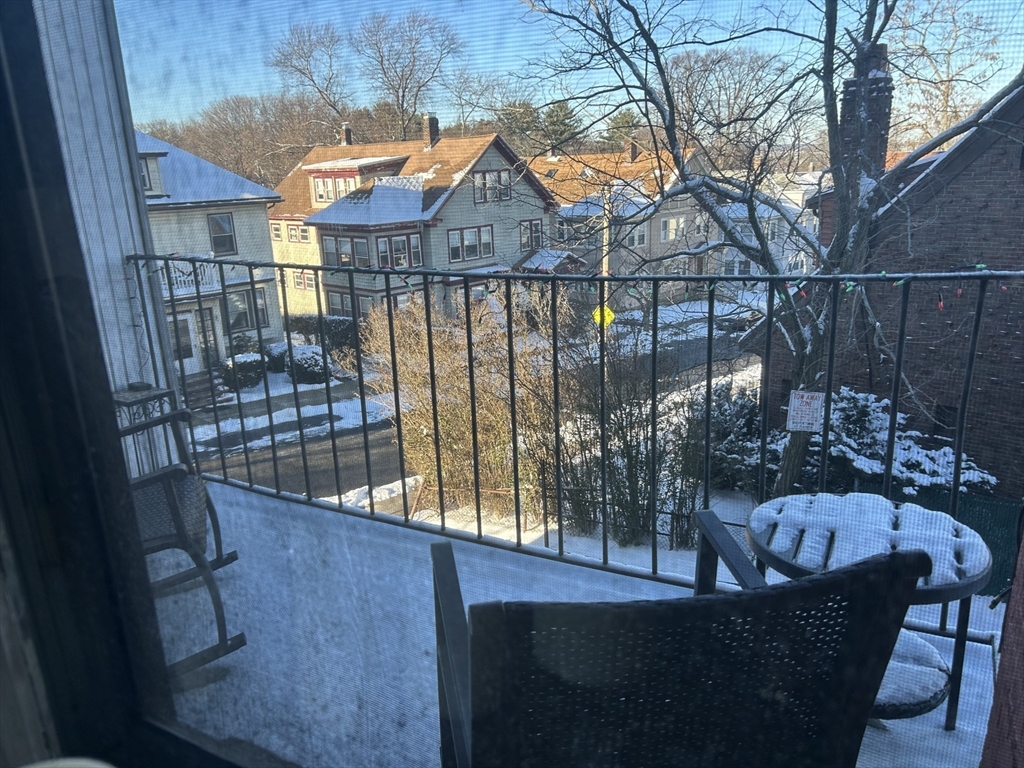 2039 Commonwealth Avenue, Unit 8 Boston, MA 02135 - Photo 35 of 37