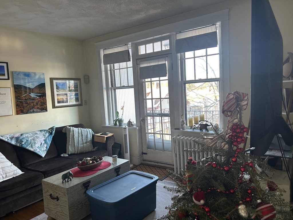 2039 Commonwealth Avenue, Unit 8 Boston, MA 02135 - Photo 6 of 37