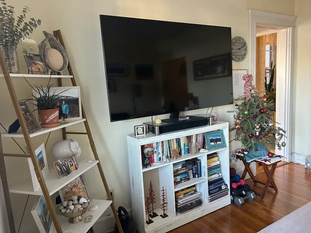 $2,050 | 2039 Commonwealth Avenue, Unit 8, Boston, MA 02135