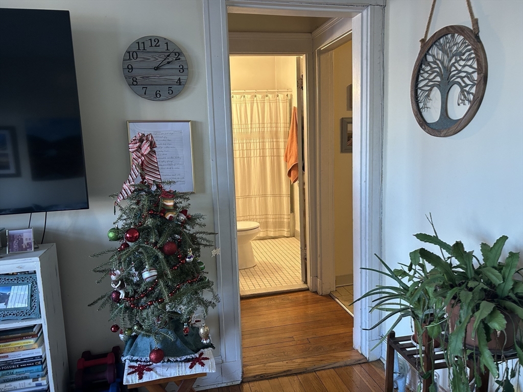 2039 Commonwealth Avenue, Unit 8 Boston, MA 02135 - Photo 10 of 37