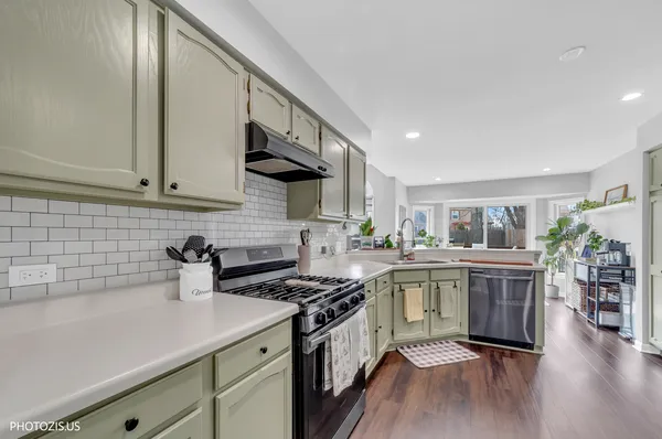$547,000 | 5221 Conifer Lane, Gurnee, IL 60031