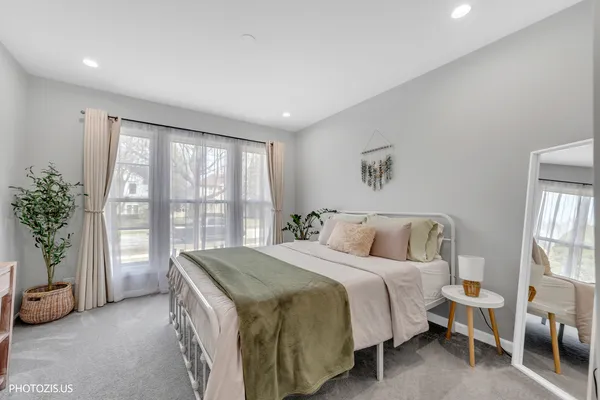 $547,000 | 5221 Conifer Lane, Gurnee, IL 60031