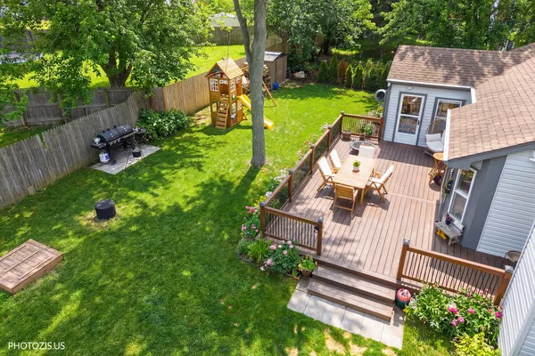 $547,000 | 5221 Conifer Lane, Gurnee, IL 60031