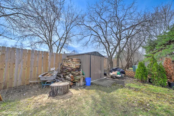 $547,000 | 5221 Conifer Lane, Gurnee, IL 60031