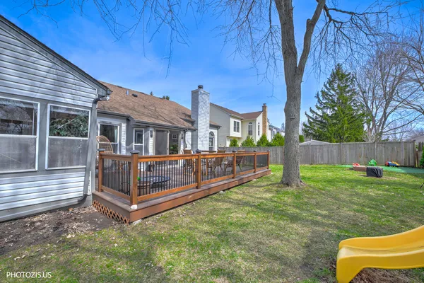 $547,000 | 5221 Conifer Lane, Gurnee, IL 60031