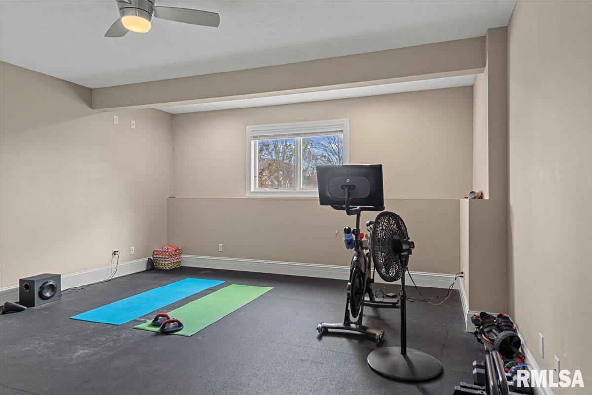 4404 Lynhurst Road Springfield, IL 62711 - Photo 25 of 35