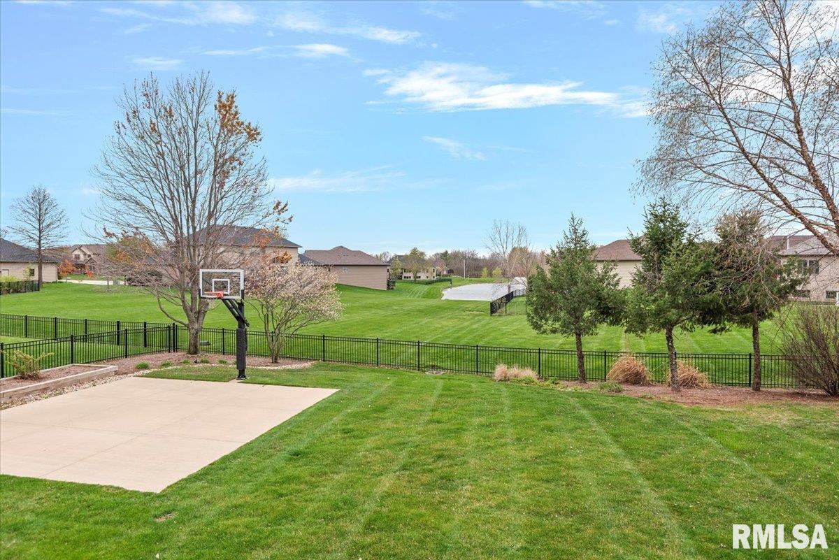 4404 Lynhurst Road Springfield, IL 62711 - Photo 31 of 35