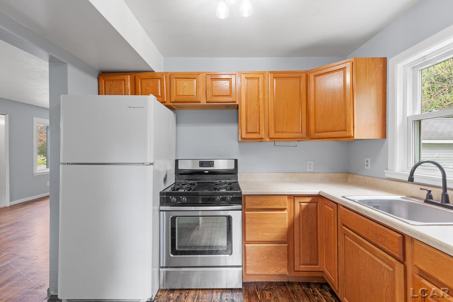 431 Oden Way Street Adrian, MI 49221 - Photo 12 of 39