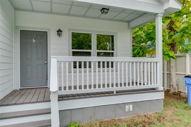 $1,395 | 412 Booth Street, Unit B, Taylor, TX 76574