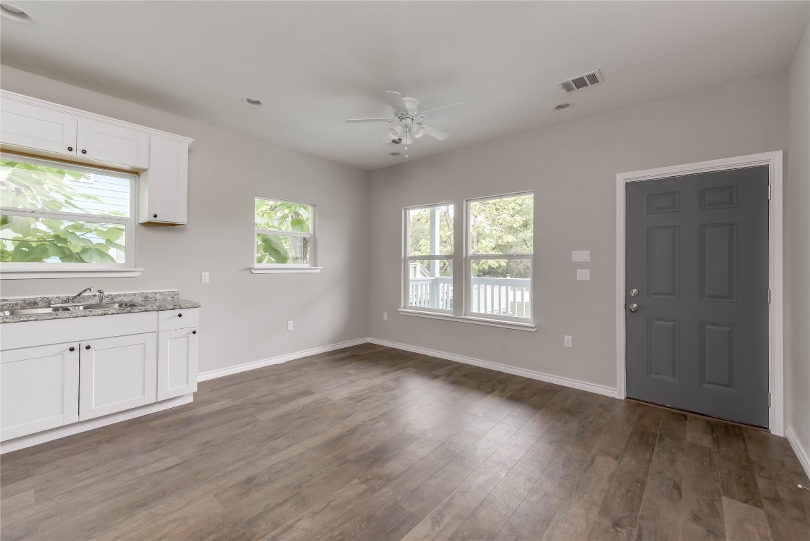 412 Booth Street, Unit B Taylor, TX 76574 - Photo 7 of 17