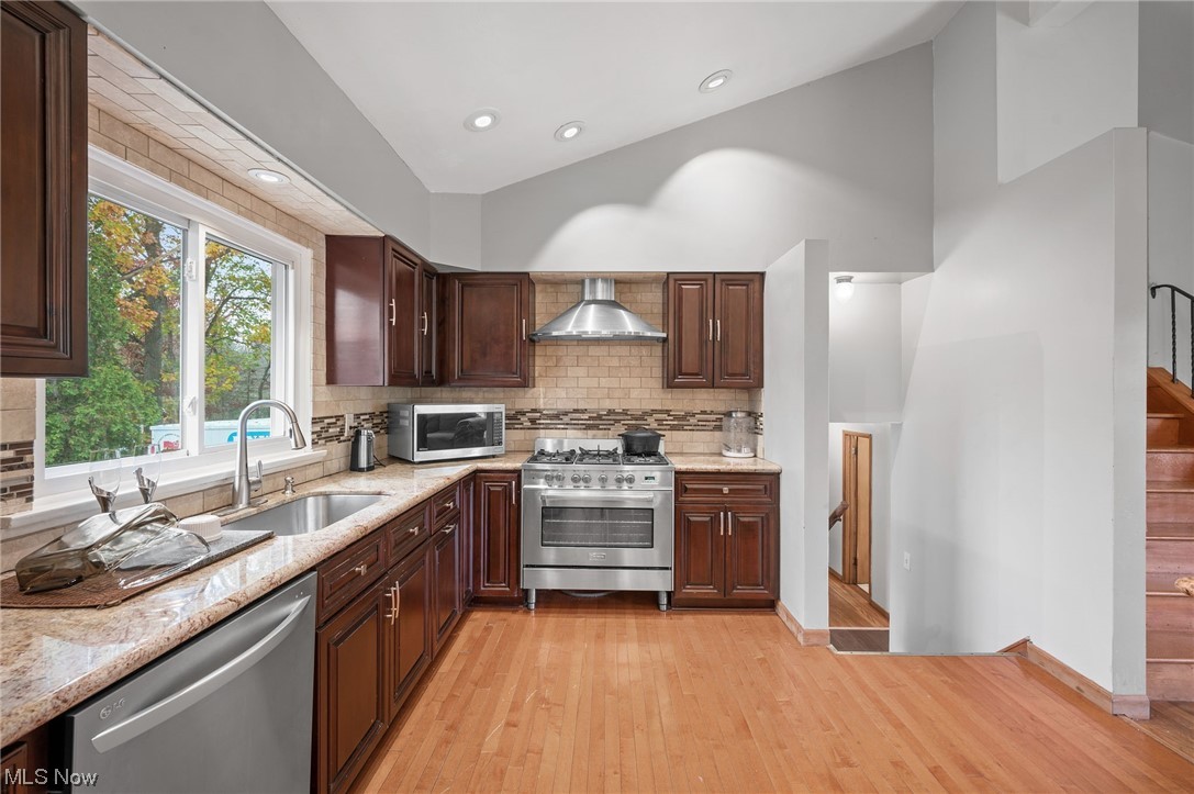 37120 Bainbridge Road Solon, OH 44139 - Photo 10 of 35 Gallery Image 10