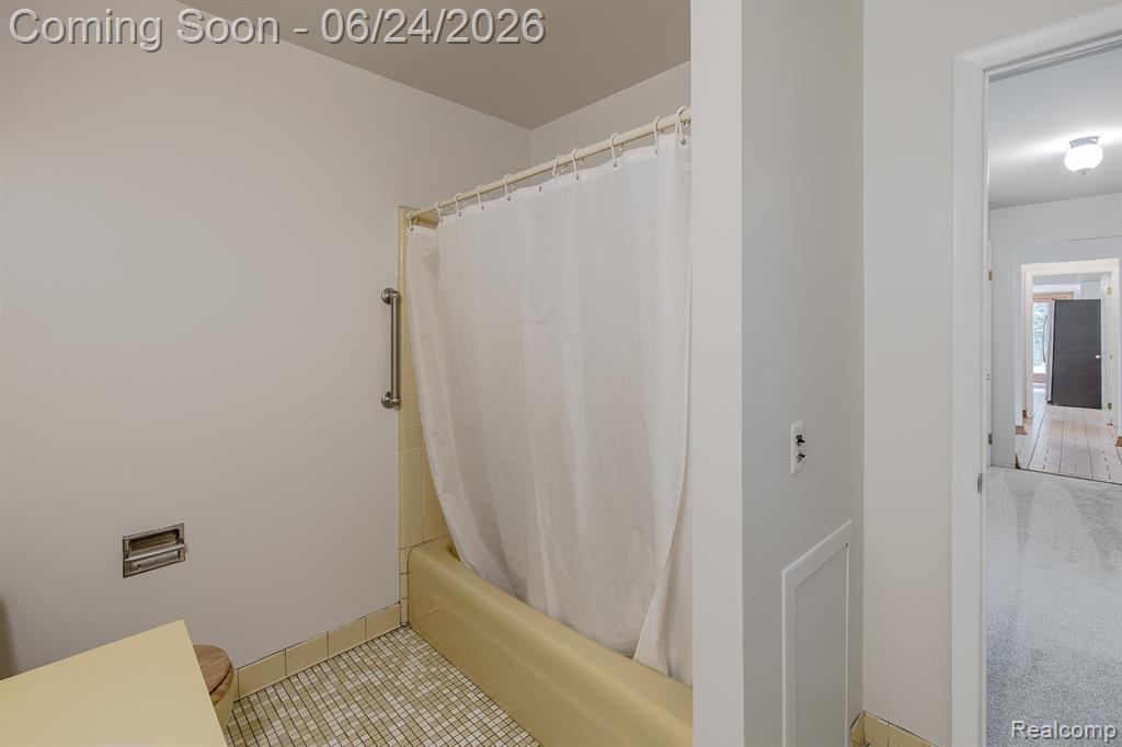 710 Basswood Drive Rochester Hills, MI 48309 - Photo 36 of 42