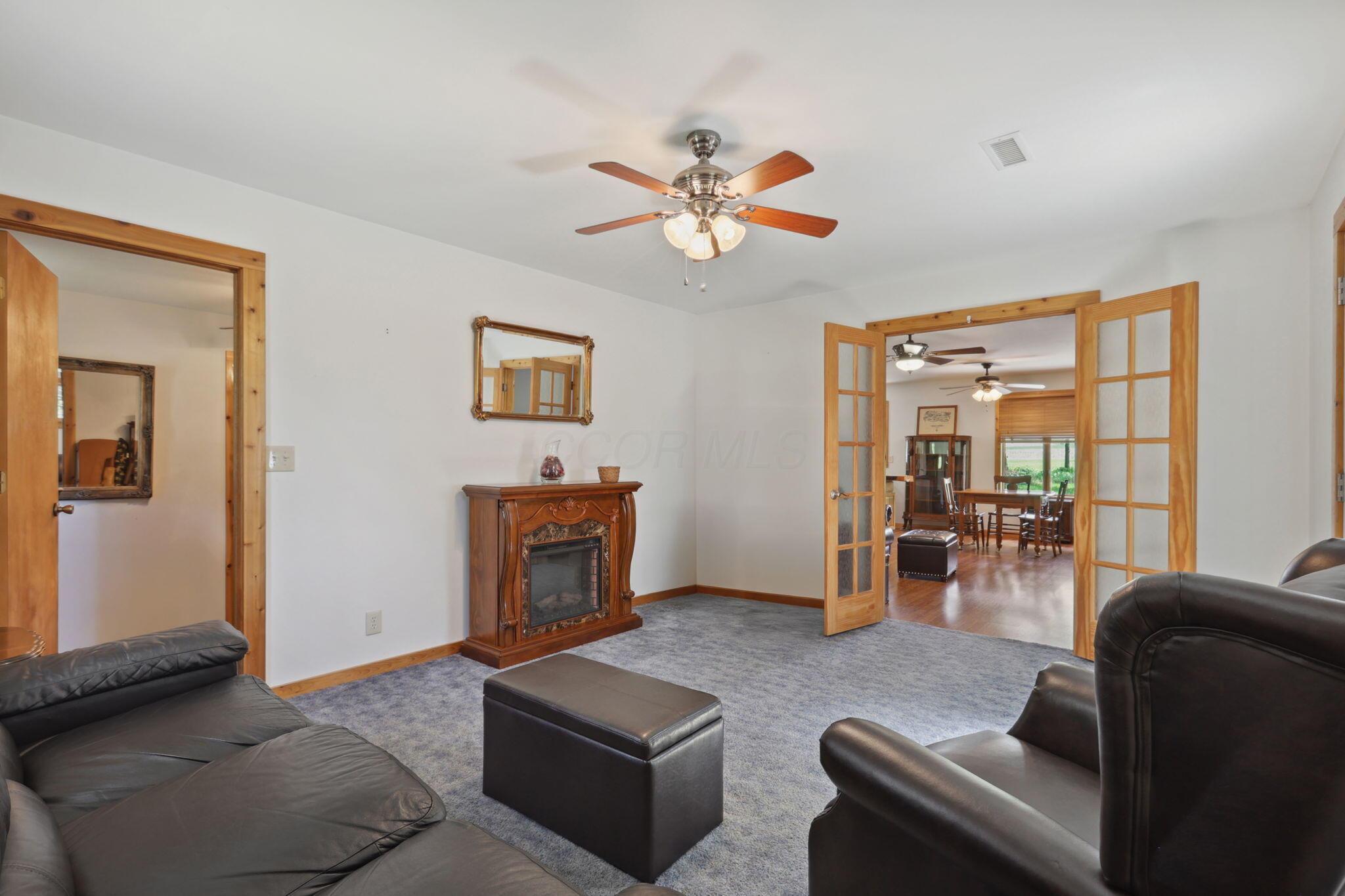 18040 Johnson Road Southeast Heath, OH 43056 - Photo 6 of 51 9-web-or-mls-0V3A8123