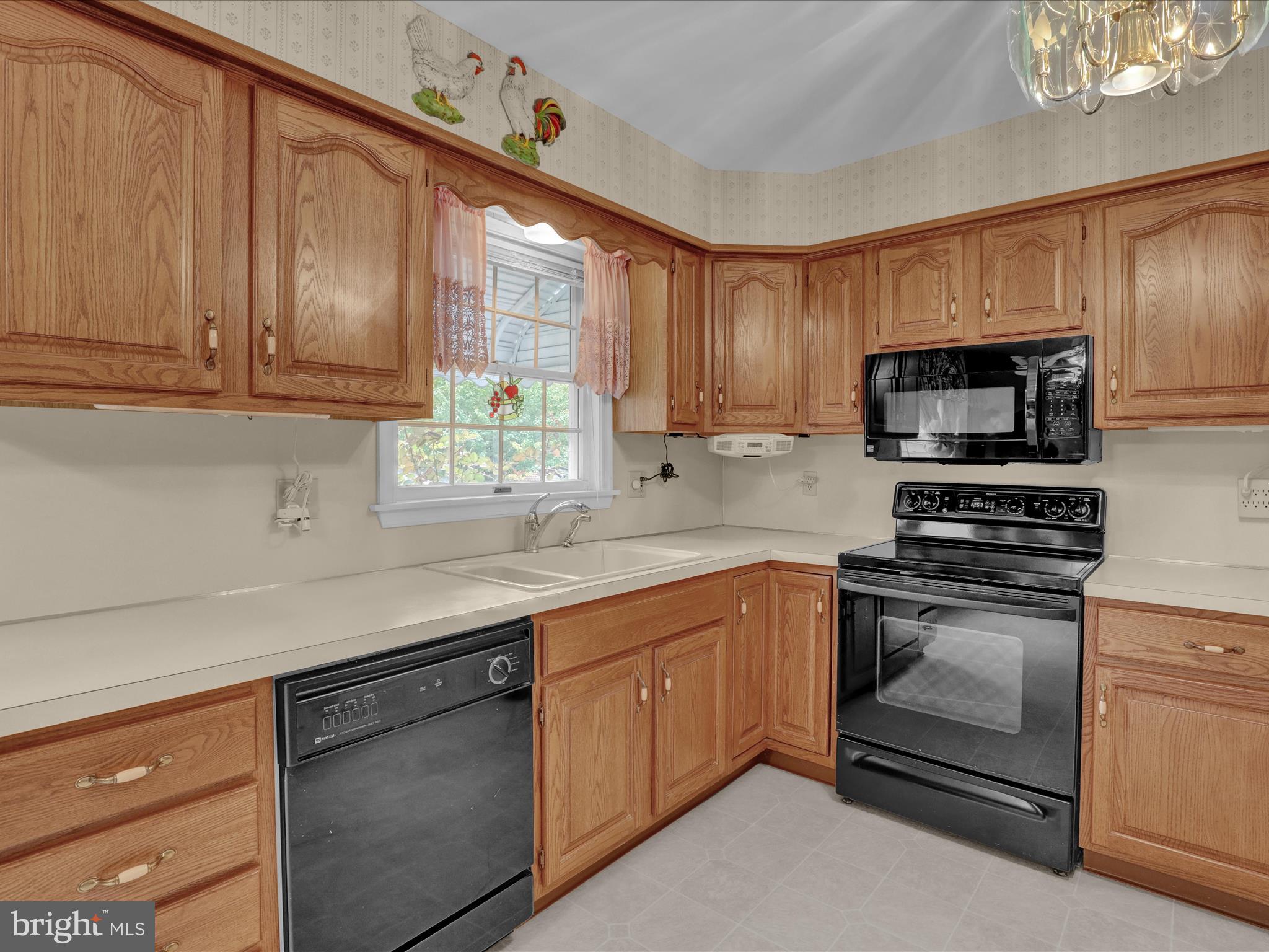 710 Texter Mountain Road Robesonia, PA 19551 - Photo 16 of 41 7J8A1701