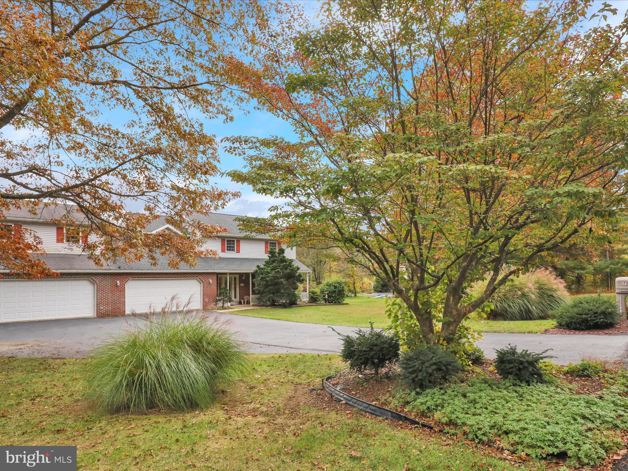 710 Texter Mountain Road Robesonia, PA 19551 - Photo 3 of 41 7J8A1851