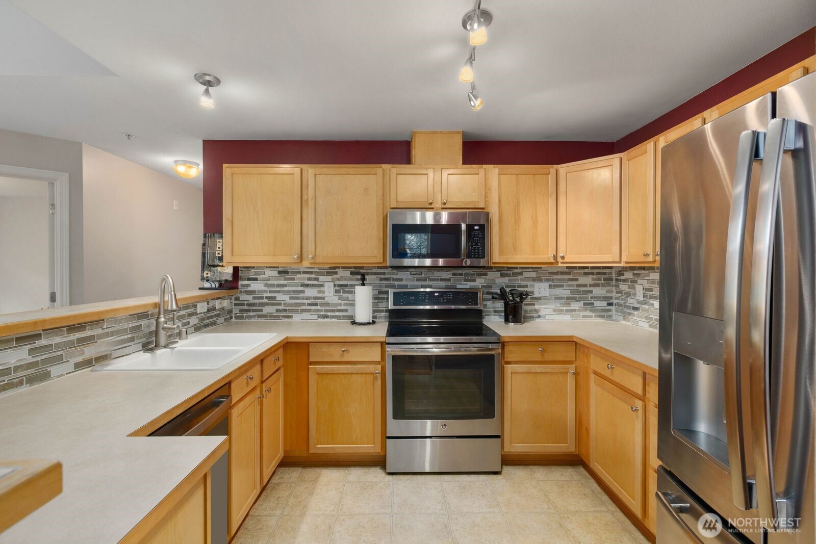 15325 Southeast 155th Place, Unit V2 Renton, WA 98058 - Photo 9 of 36